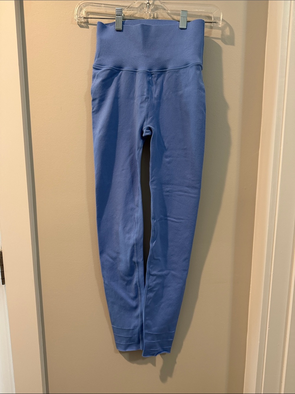 Fabletics Women’s Periwinkle Athletic Leggings